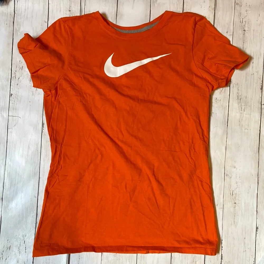 Nike slim‎ fit tee shirt